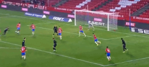 国安新援首秀进球锁定平局