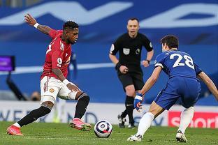 申花发布球队32岁生日海报，却把“32nd”写成“32th”