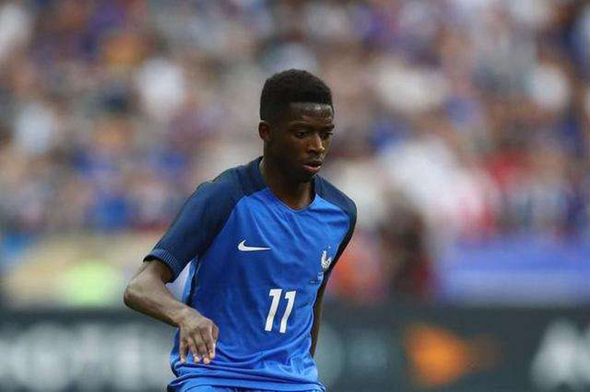 英格兰队稳健出线